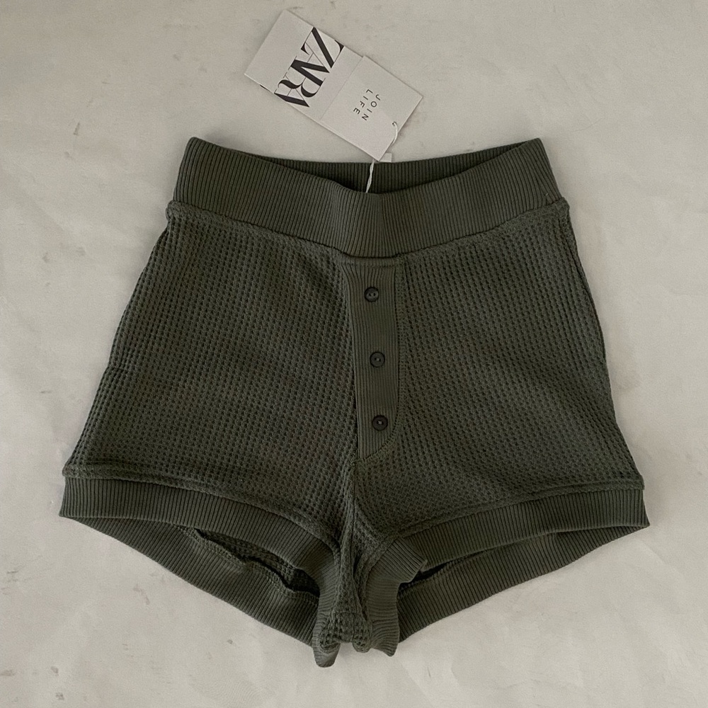 Zara Short
